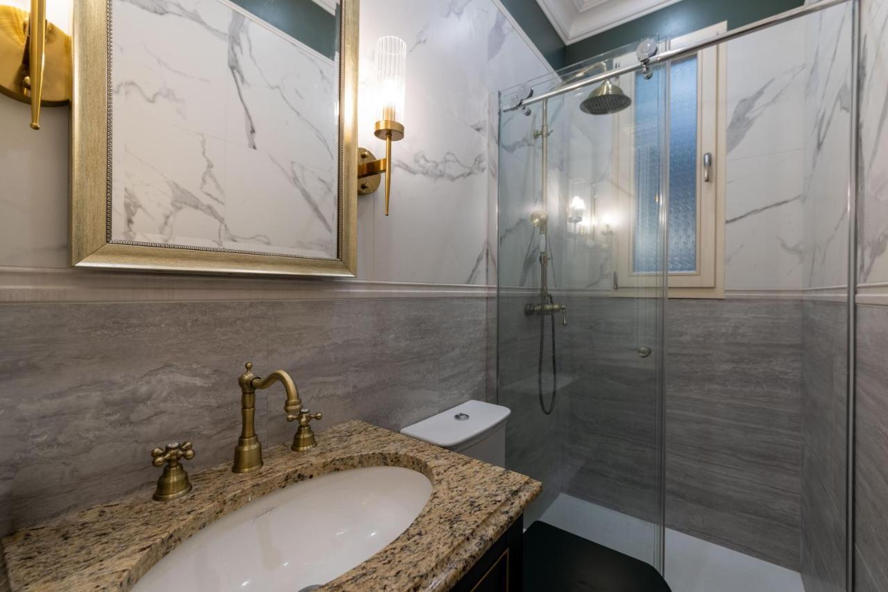 Apartment Luxury In - Negresco - *