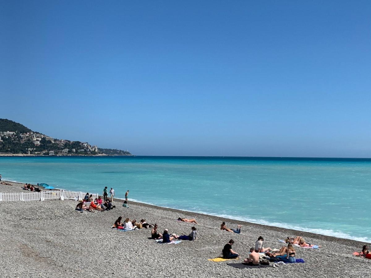 Centre: A 300m De La Et De La Promenade Des