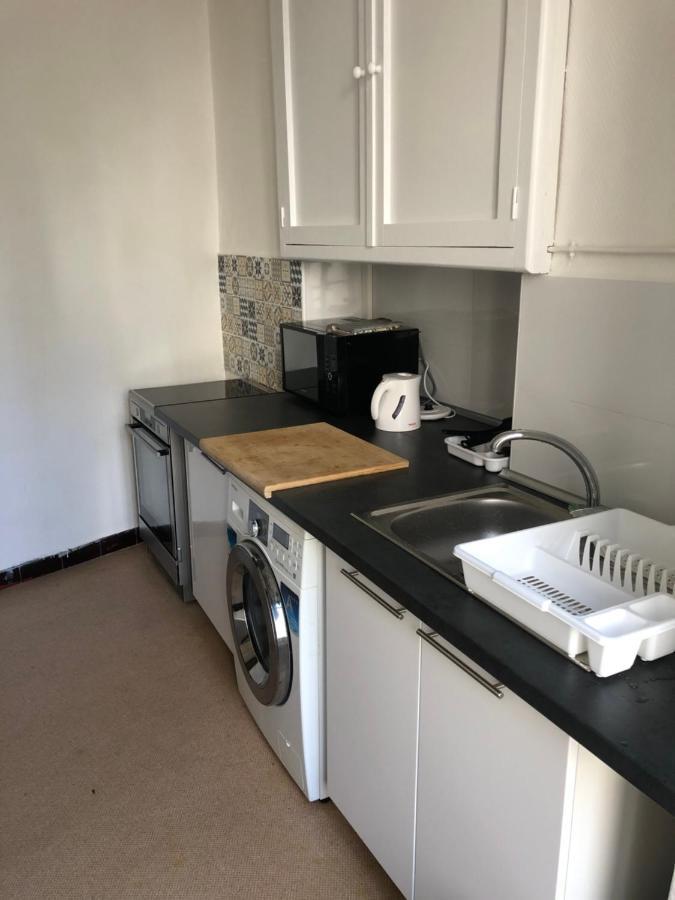 La Promenade House Hostel
