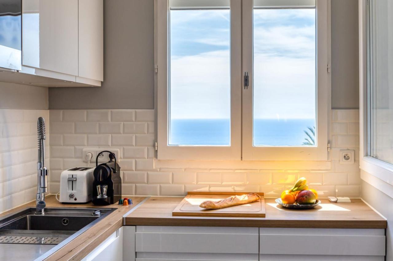Superb With Garage And Sea And City View In - Welkeys