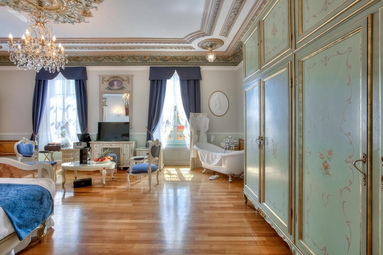 Aba Luxury B E B