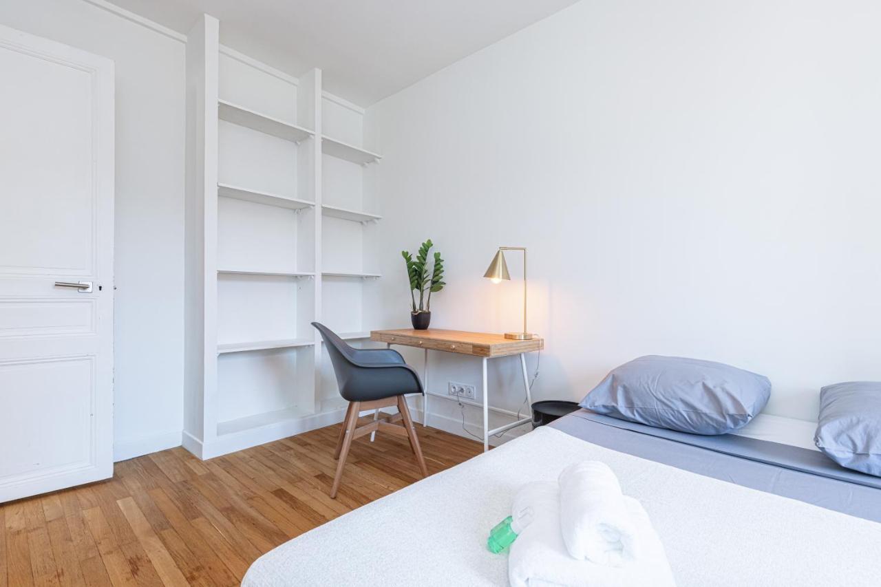 Feel - Alphonse Karr * Nice