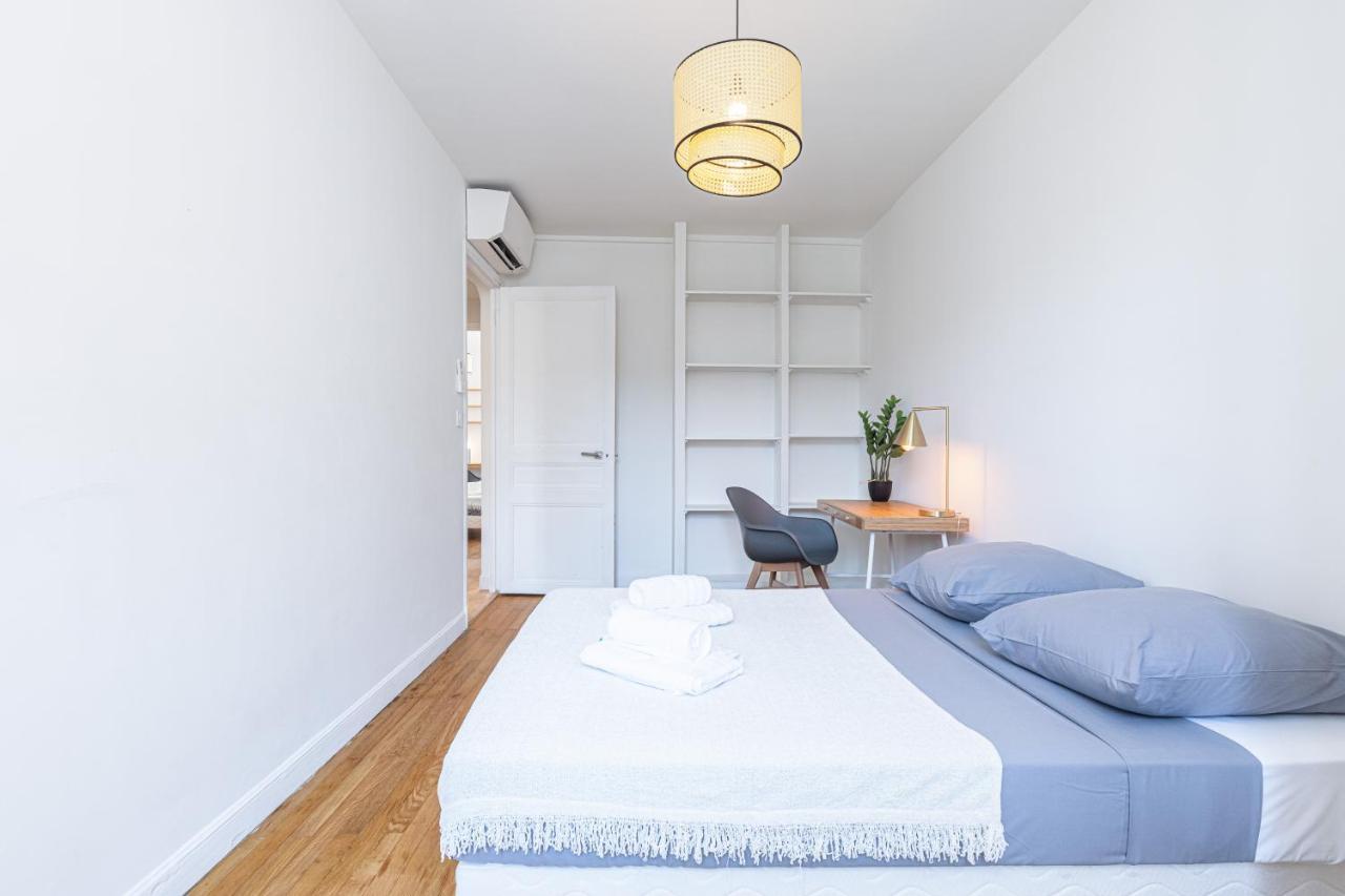 Feel - Alphonse Karr * Nice