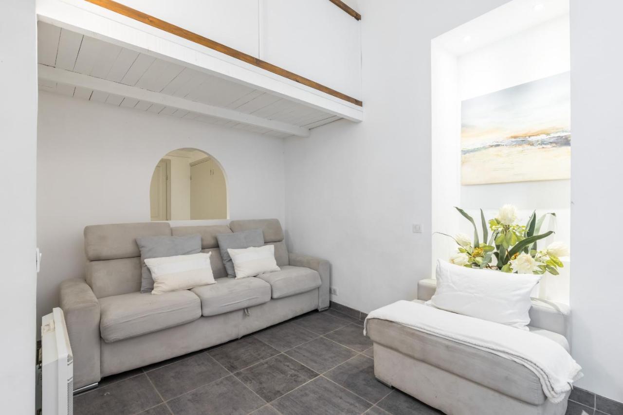 Apartment Duplex In Rue De La Prefecture Old Town 2 Bdrs *