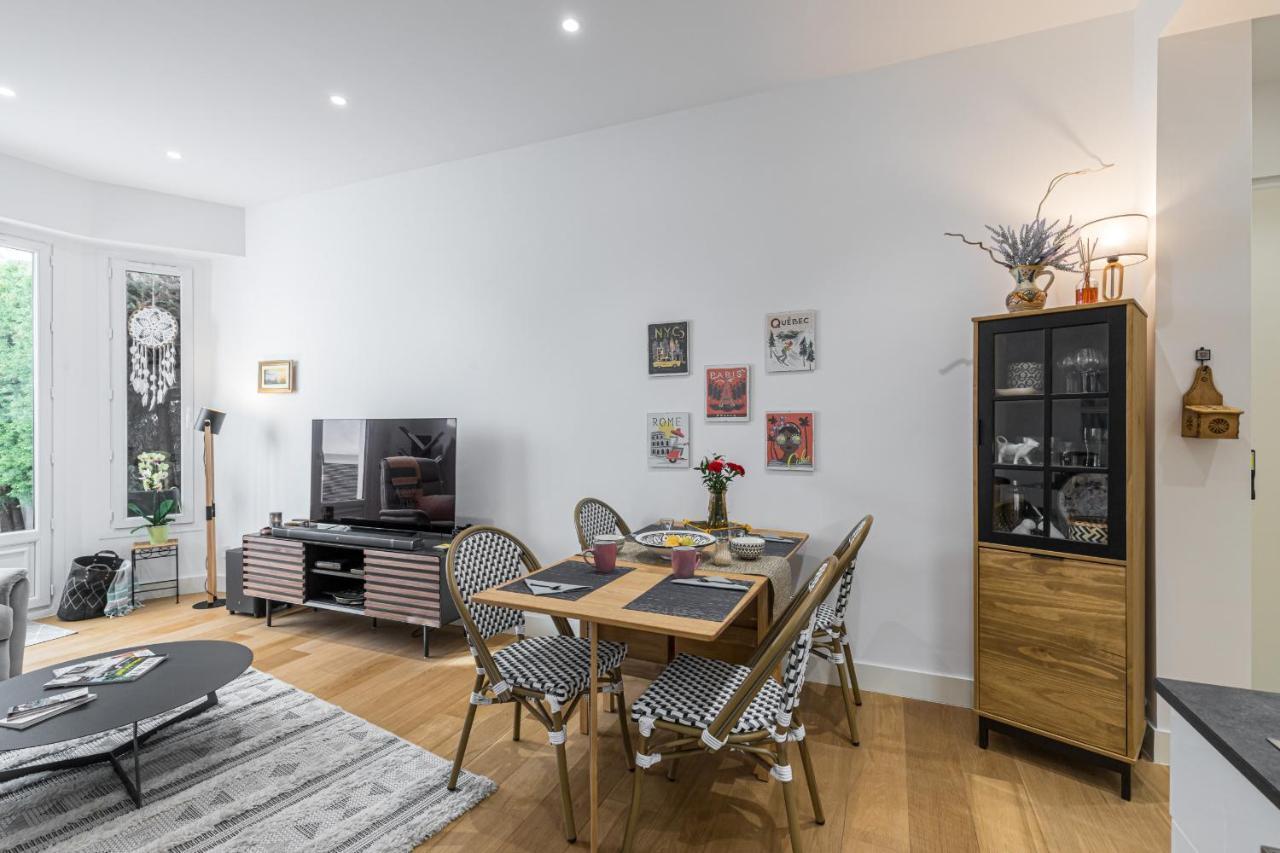 Apartment Comfort And Style 2 Bedroom Ac & Large Patio Near Sea Nice
