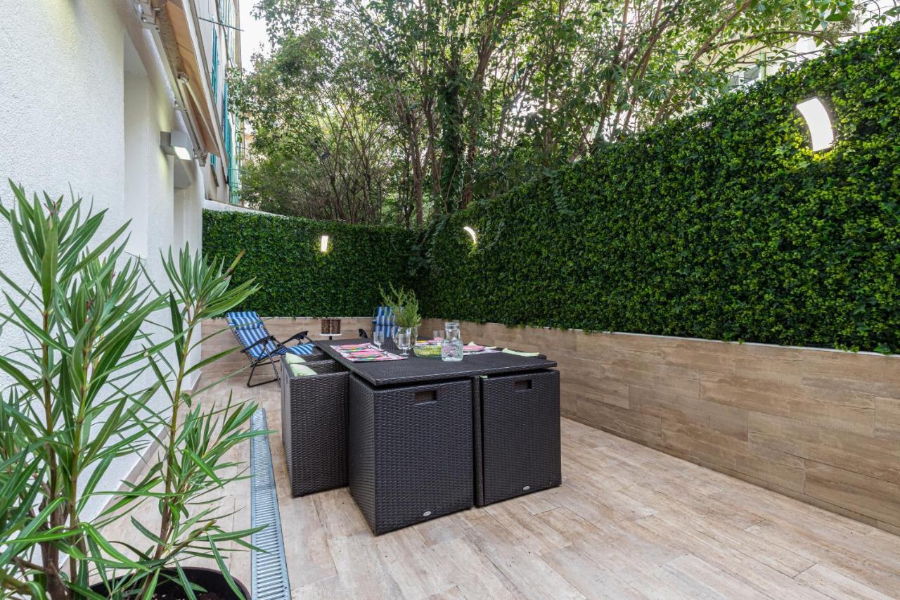 Comfort And Style 2 Bedroom Ac & Large Patio Near Sea Apartment