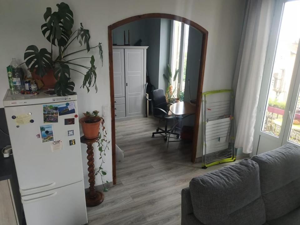 Homestay In The Charming 30s Building