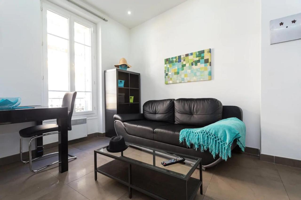 Feel - France 15 * Nice