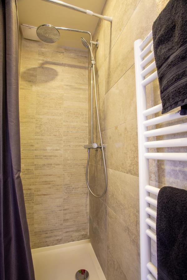Jj8 - Magnifique 3pieces, Entierement Renove, Clim, Vieux-nice *