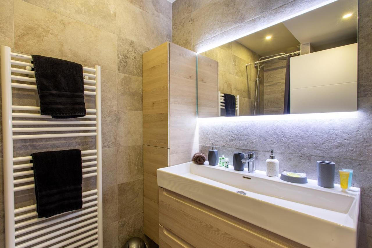 Appartement Jj8 - Magnifique 3pieces, Entierement Renove, Clim, Vieux-nice Nice