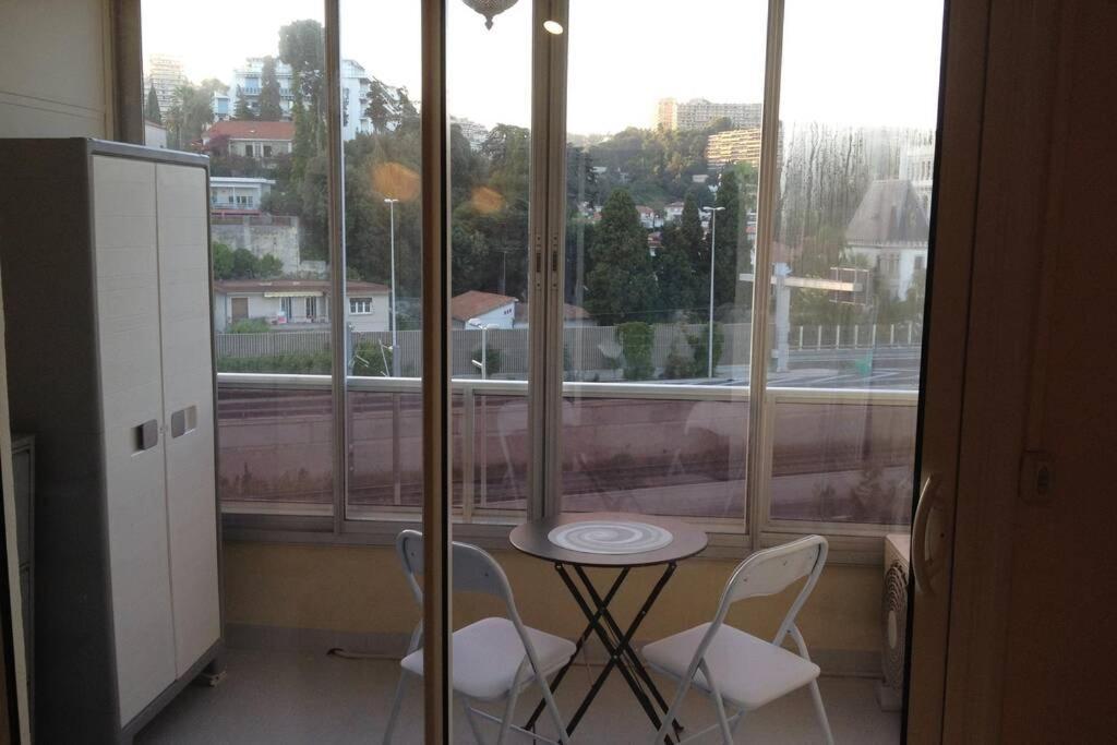 Beau A 50m De La Apartment *