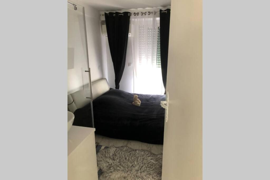 Ideal Couple Apartment