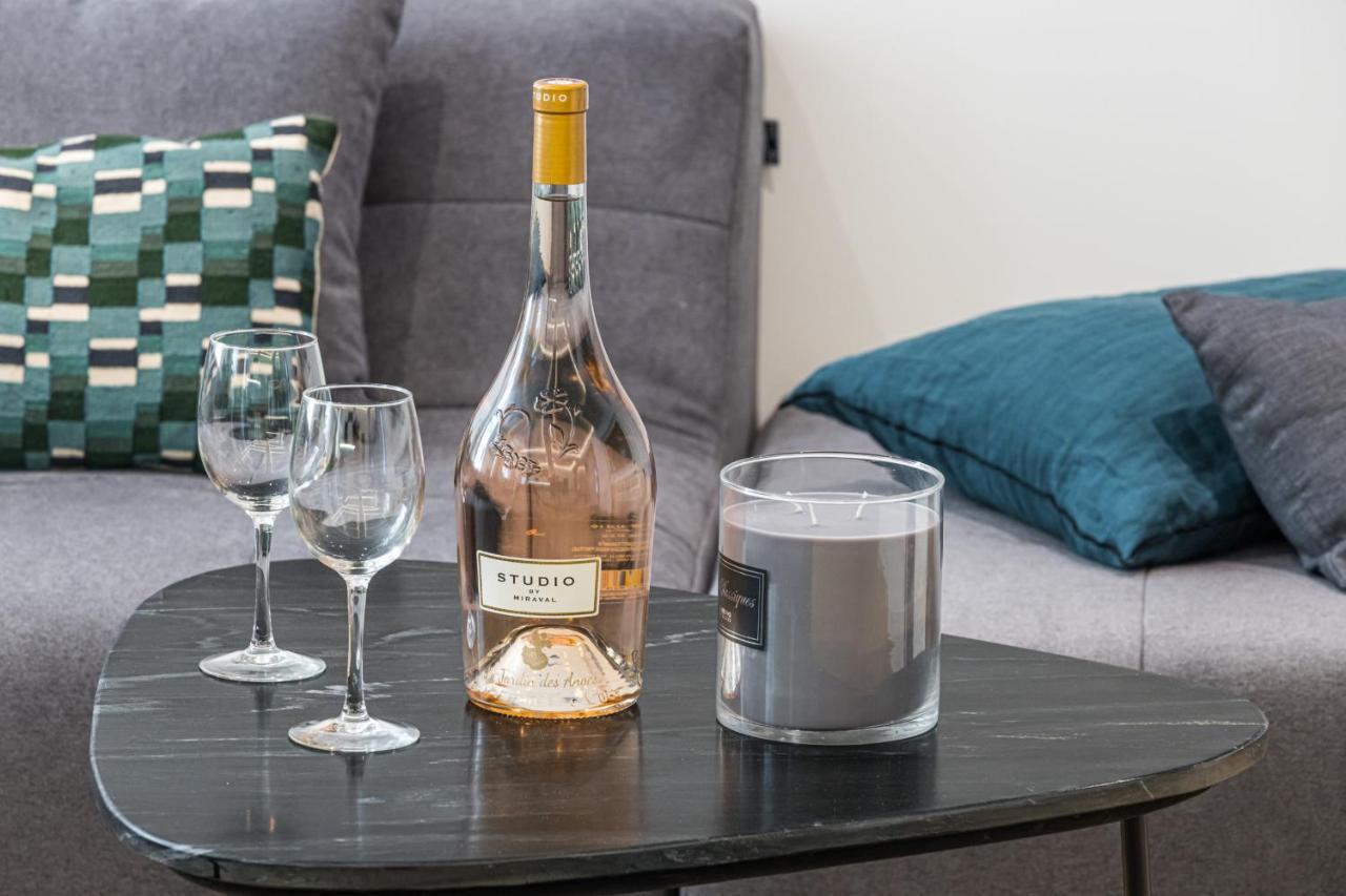 Luxury 3 Bdr Garden & Parking - Angels' Garden Apartment *
