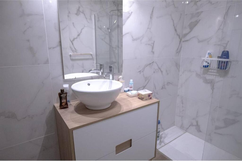 Apt 2 Pers 200m De La Mer Plus Parking Proche Apartment Nice