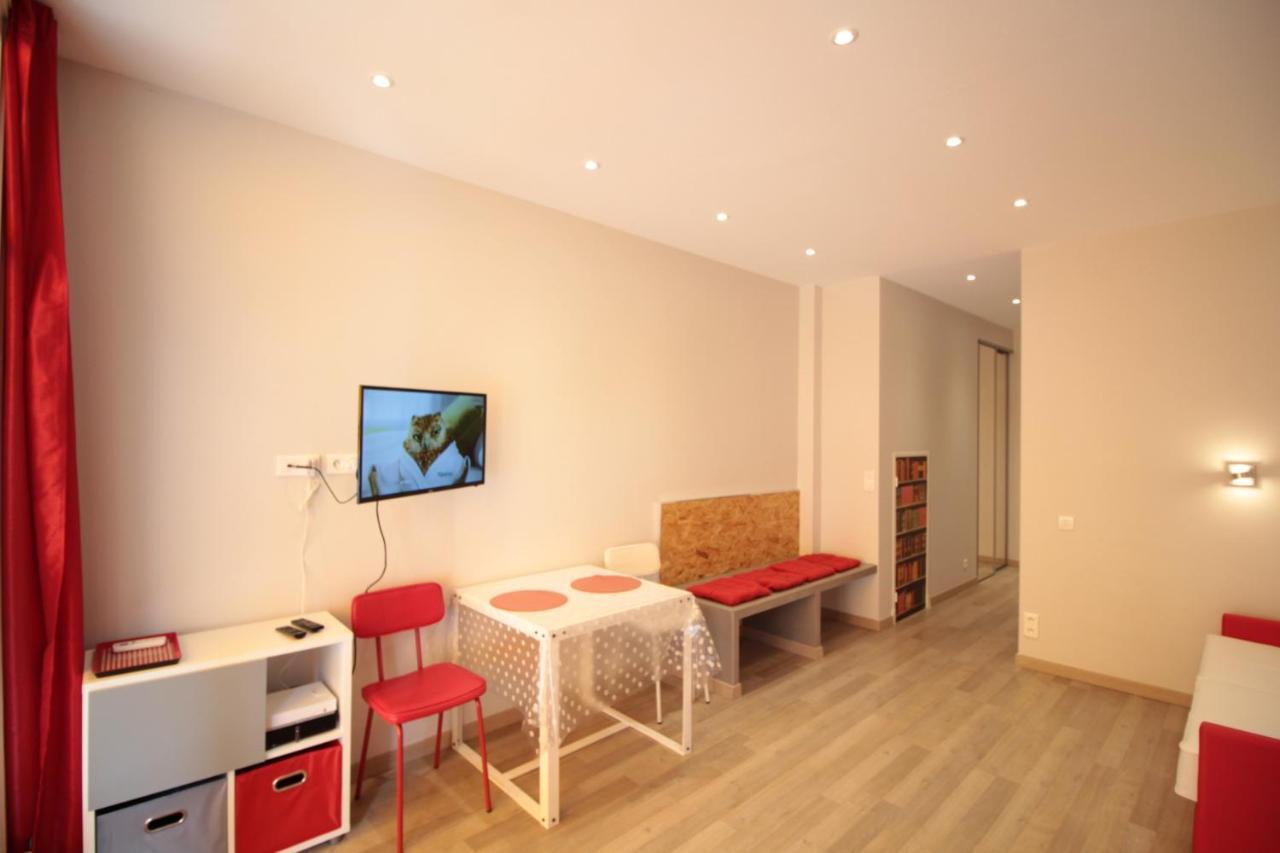 Red Buffa Apartment *