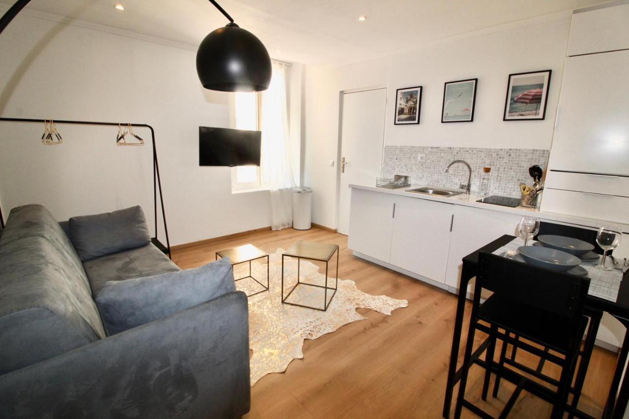Apartment Lovely Renovated Golden Square Pedestrian *