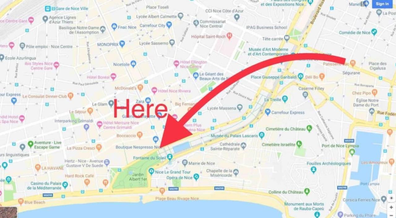 Lovely Renovated Golden Square Pedestrian