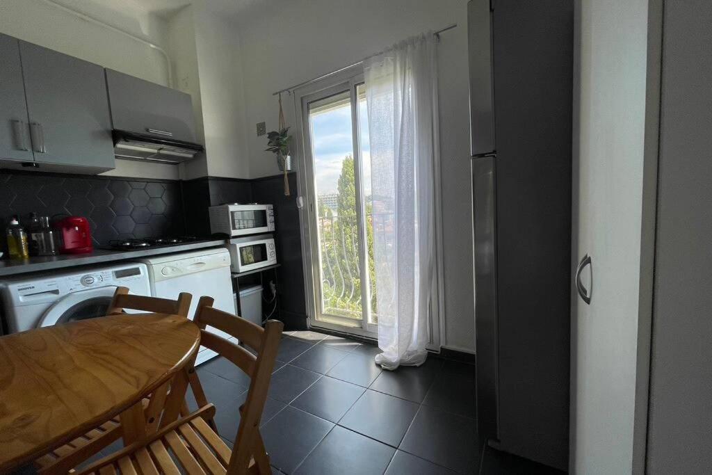 4 Couchages Superbe Proche De La Mer Vue Mer Nice
