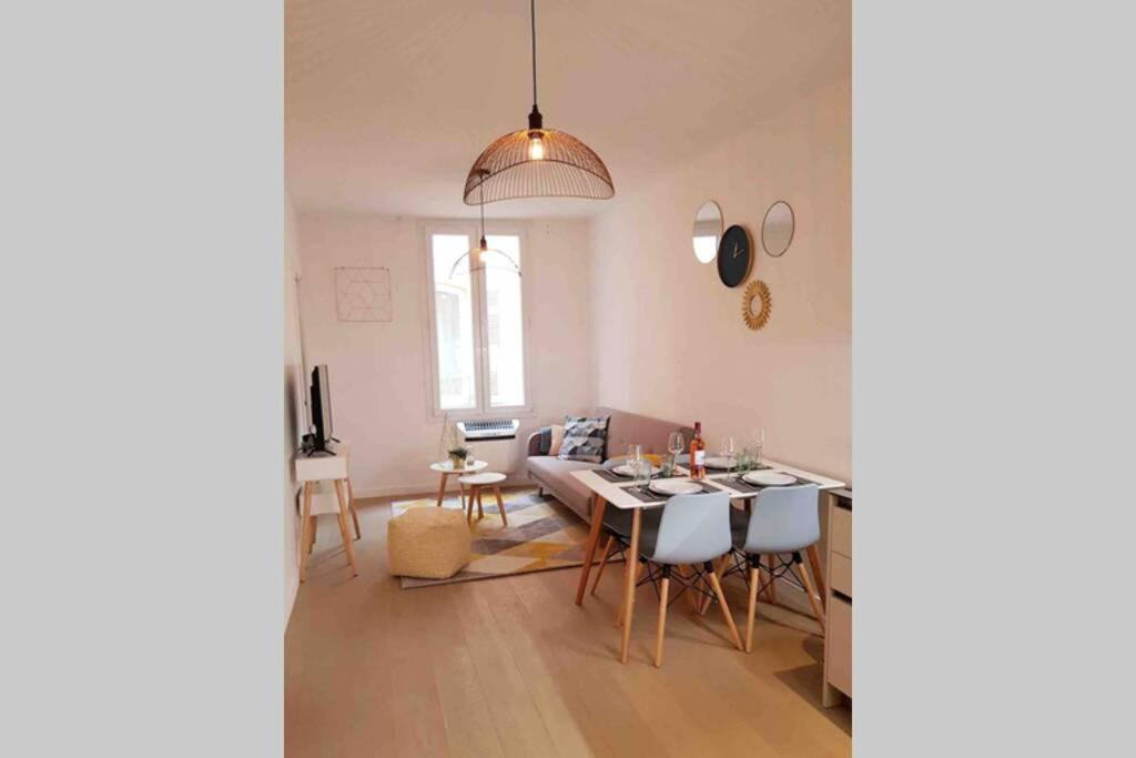 2 Chambres Refait A Neuf, Climatise, A 2 Min De La *