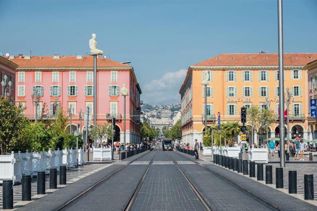 2 Chambres Refait A Neuf, Climatise, A 2 Min De La Apartment