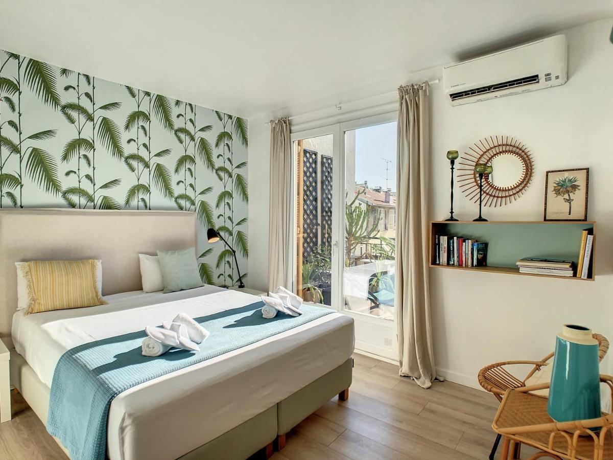 Nestor&jeeves - Sunny Terrace - - Very Close Sea - Floor