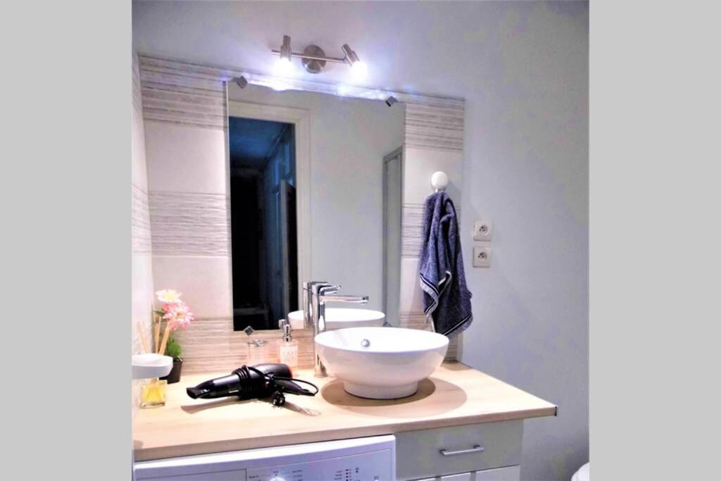 2 Spacious Bedrooms Near Riquier Station! Apartment Nice