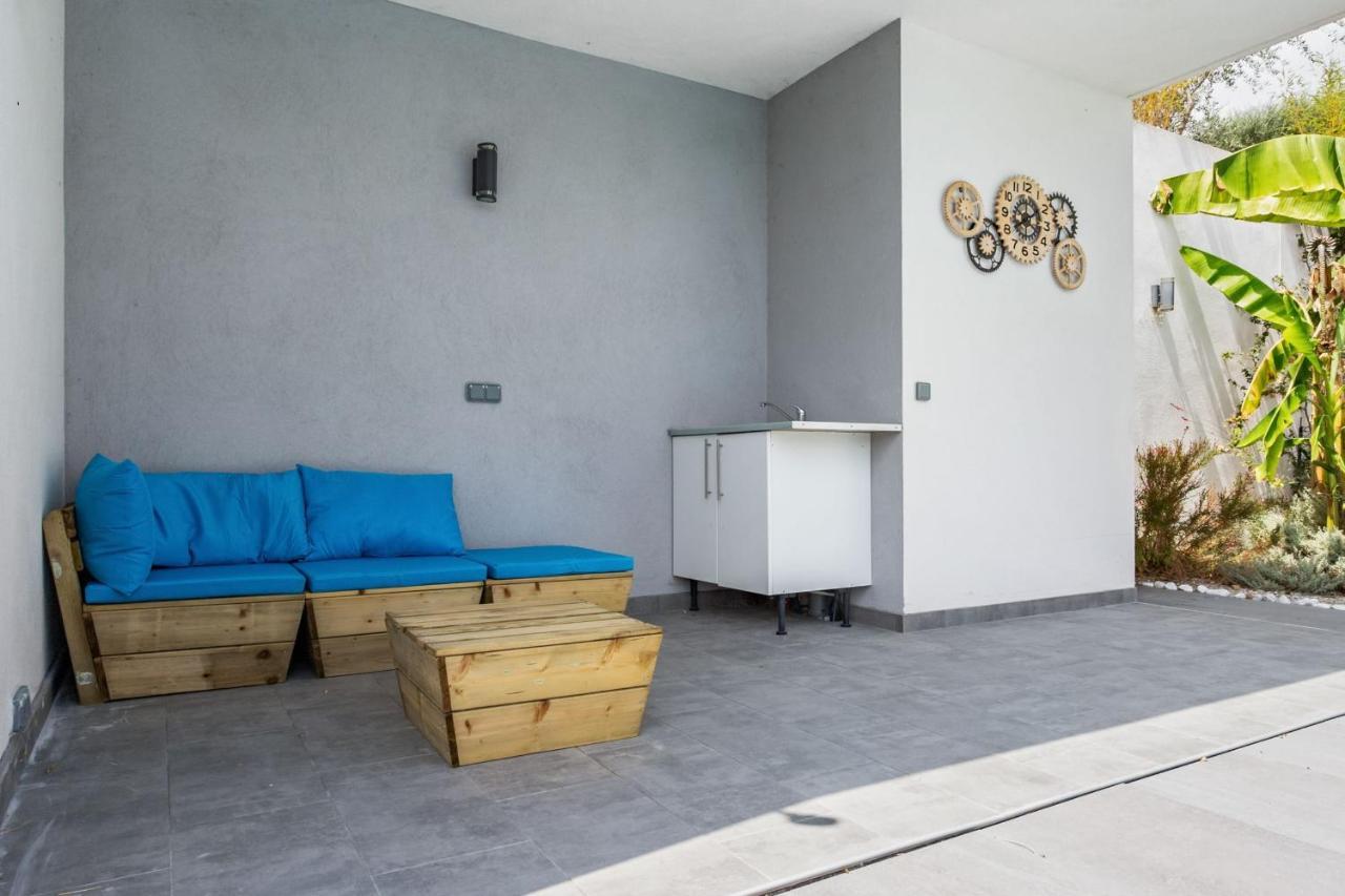 Splendid With Pool And Seaview 20 Min Away From Center - Welkeys * Nice