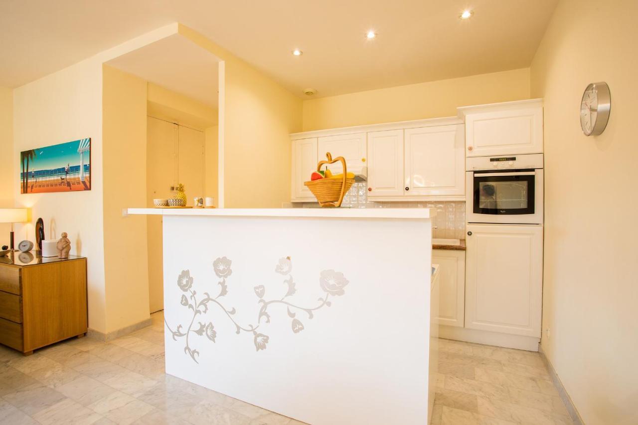 Le Foch Ap4244 By Riviera Homes