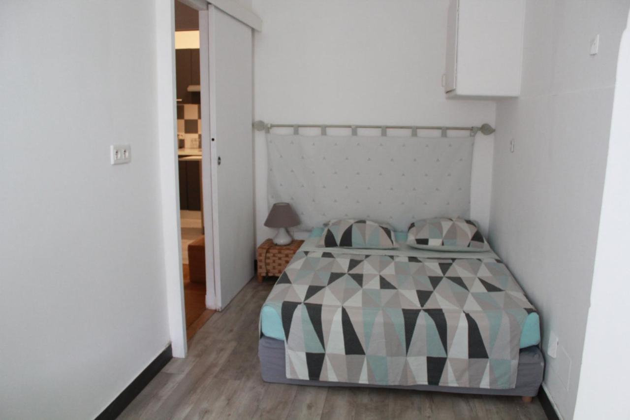 Apartment T2 Entierement Equipe, Proche Toutes Commodites