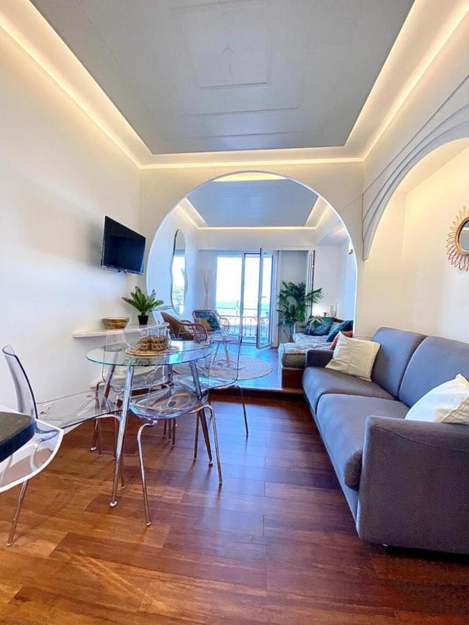 Apartamento Le Rocamare -superb-atypical Sea View-a.c-wifi