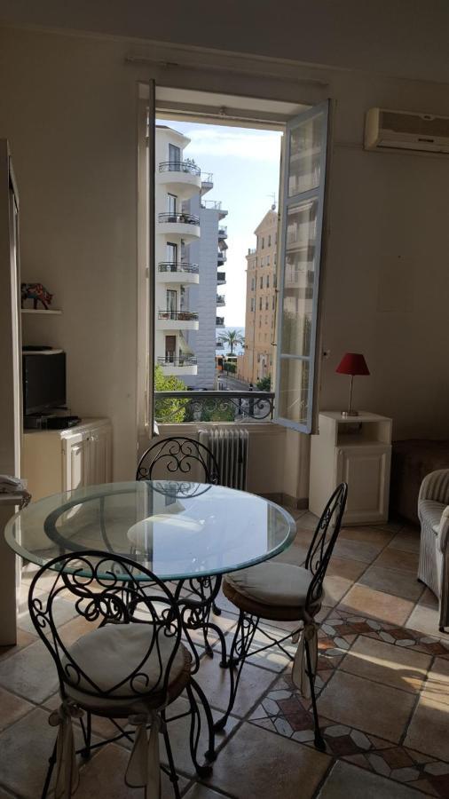 Apartment A Centre 200m De La