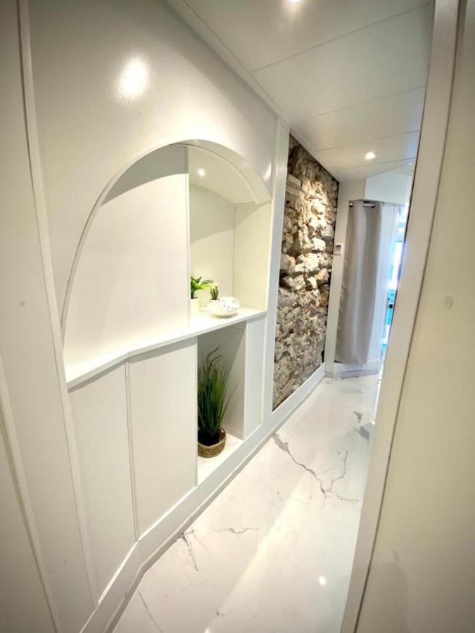 Le Rocamare -superb-atypical Sea View-a.c-wifi Apartamento Nice