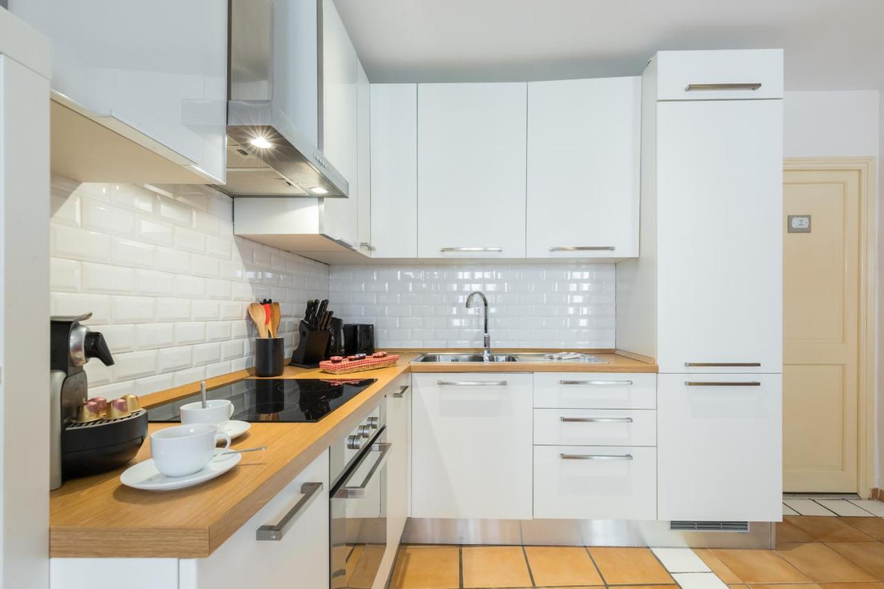 8 Condamine - Stylish In Old Town - 2 Pieces - 300m De La Apartment *