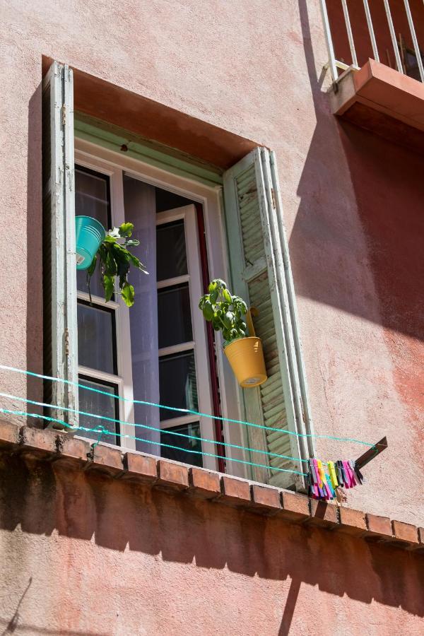 Apartment 8 Condamine - Stylish In Old Town - 2 Pieces - 300m De La *