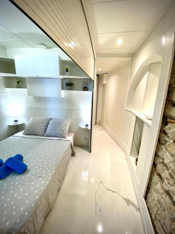 Le Rocamare -superb-atypical Sea View-a.c-wifi * Nice