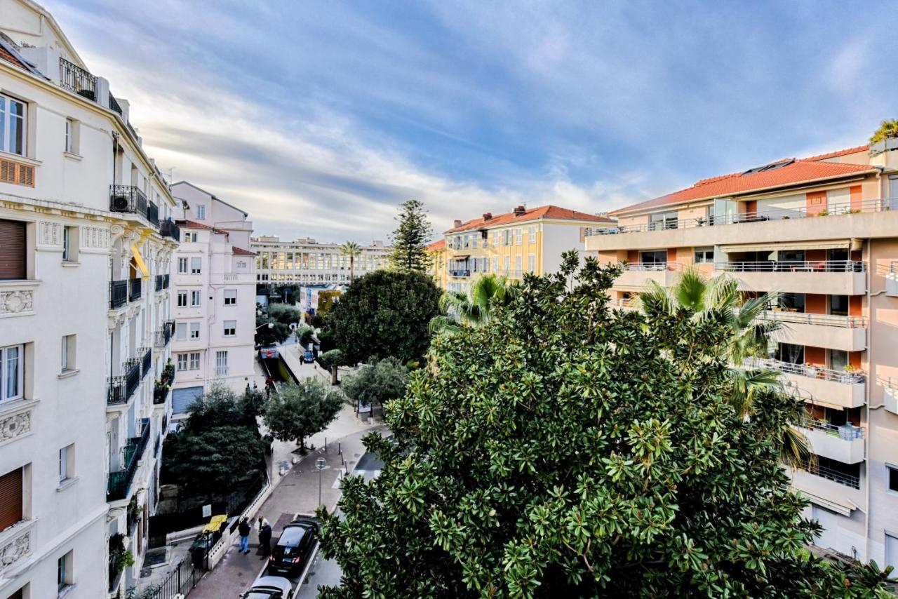 Le Pacifica Apartment