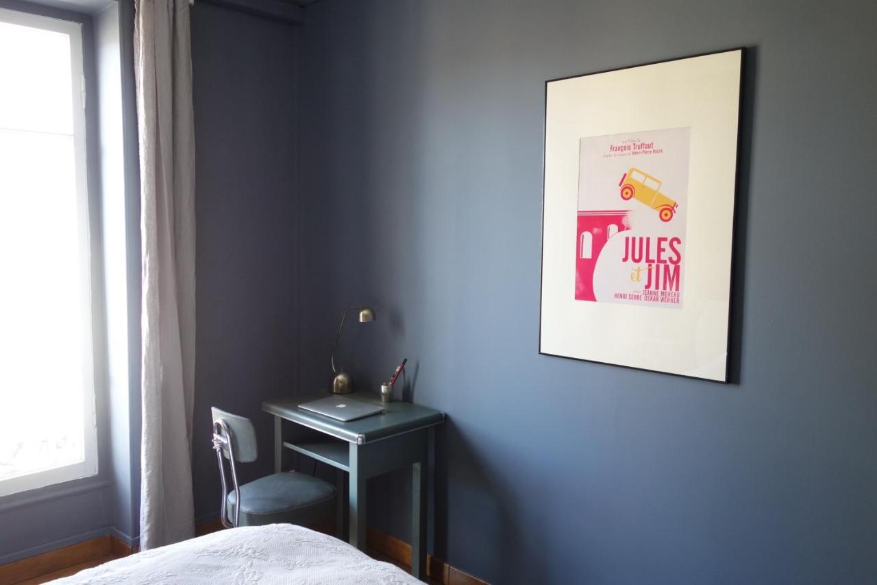 Modern, Traditional , Bright And Stylish Apartment