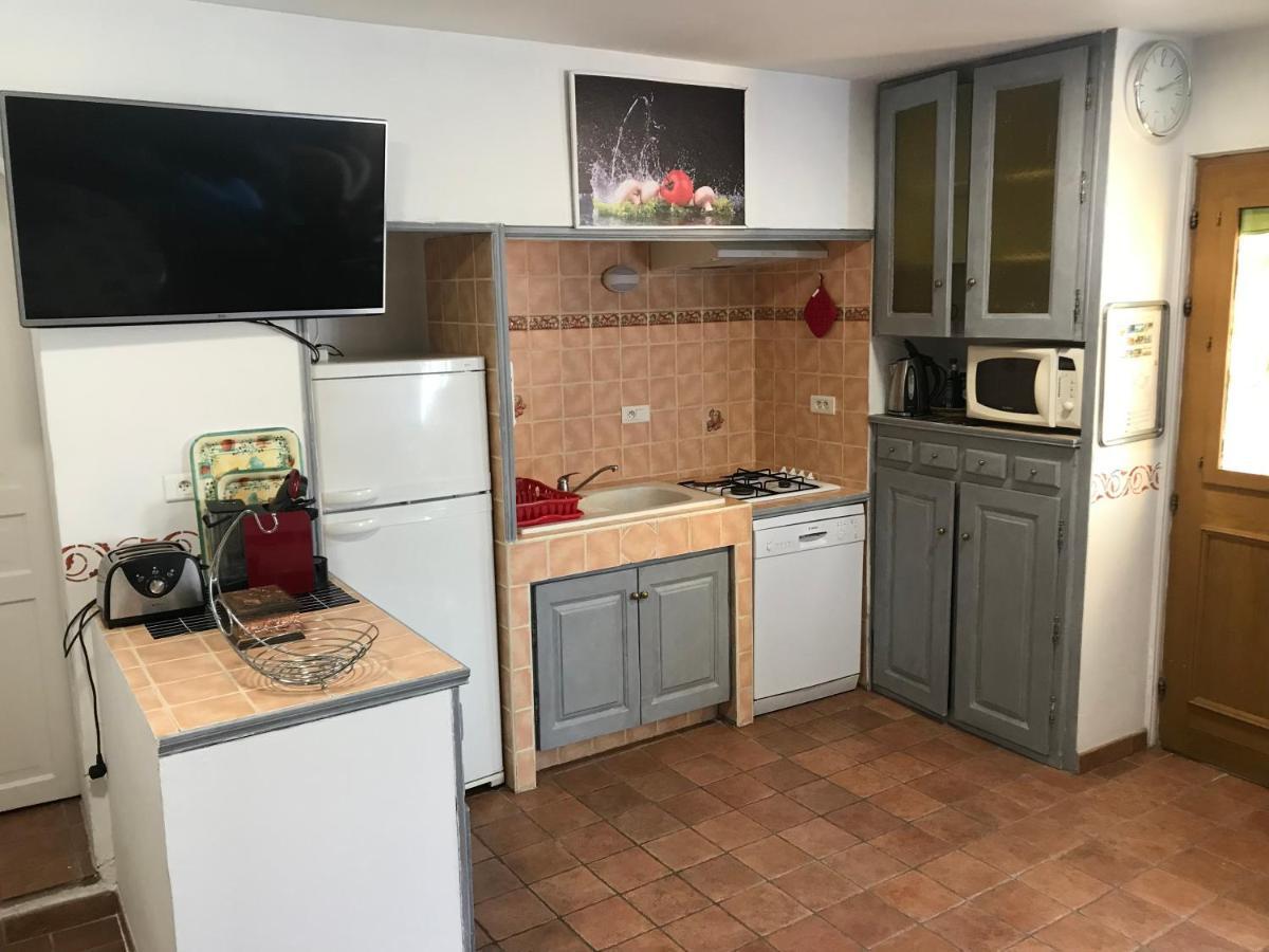 Les 13 Chimeres Holiday home *