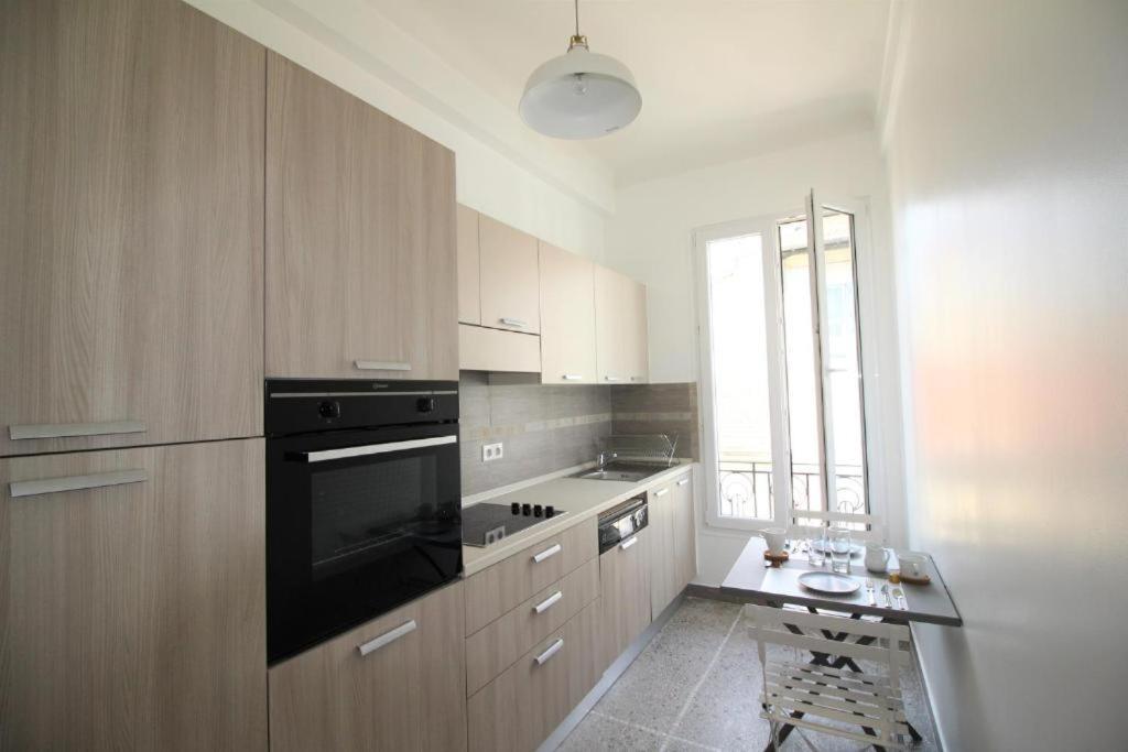Renting - Notre Dame - Cosy Loft Perfect View On The Roofs