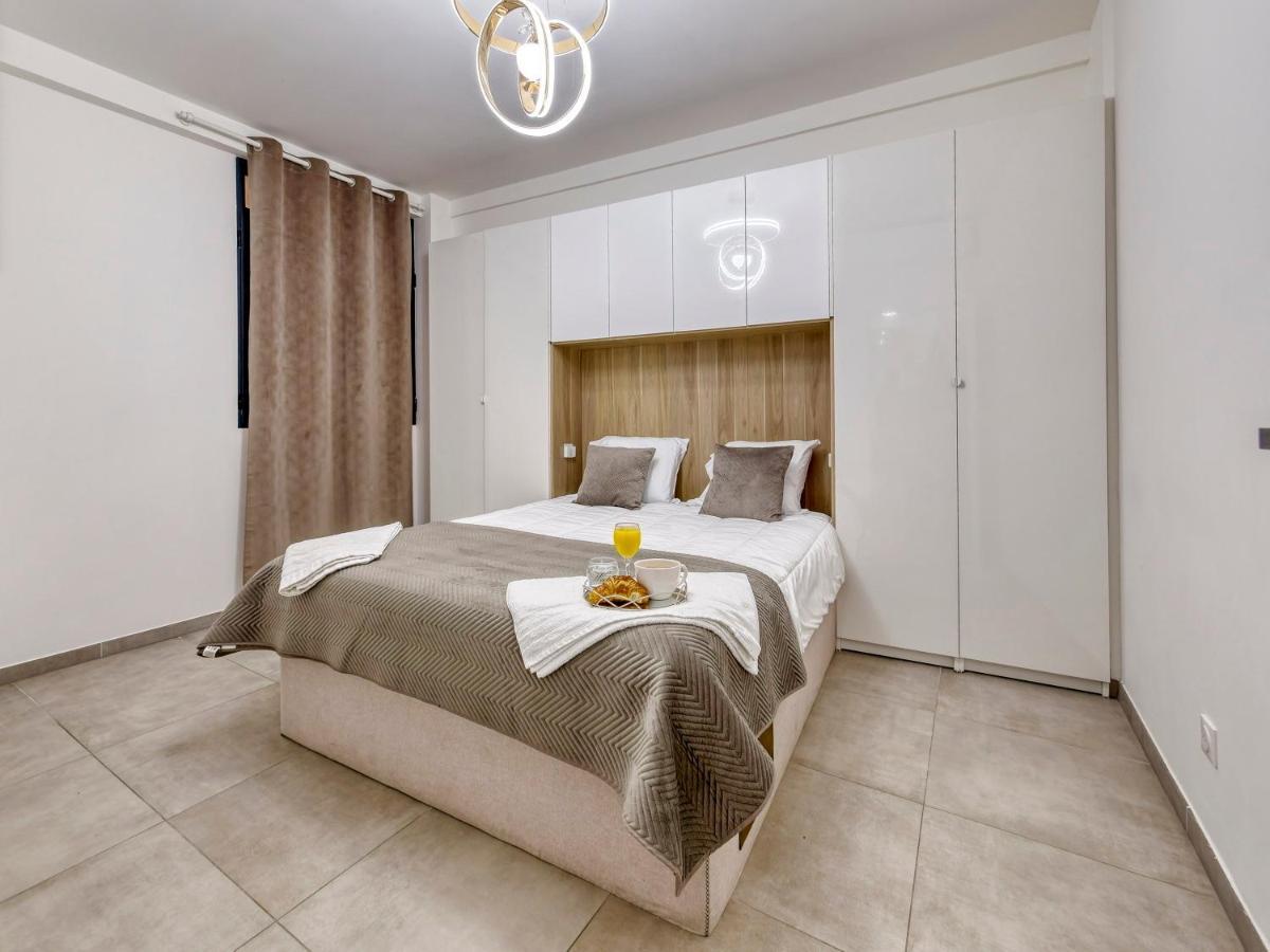 Chic & Cosy In Hyper Center, Parking Free & Air Conditioned & Wifi *