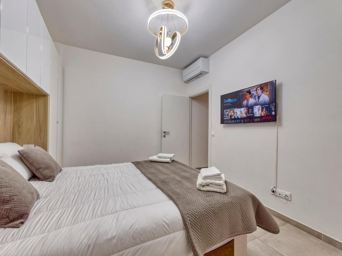 Chic & Cosy In Hyper Center, Parking Free & Air Conditioned & Wifi Apartment Nice