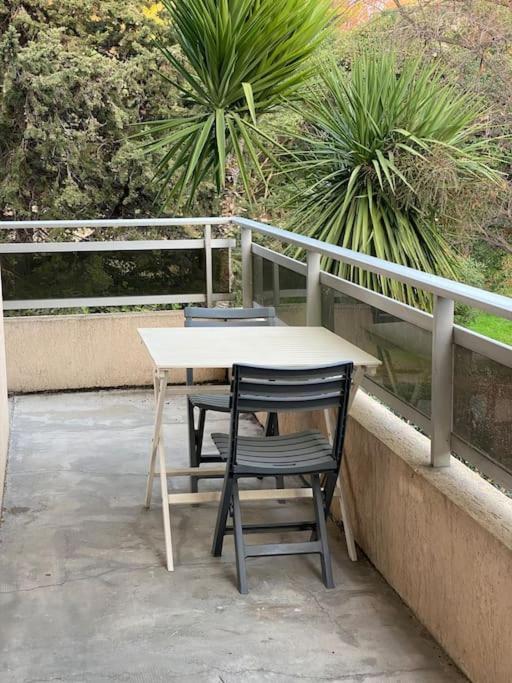 Apartment Studio Avec Terrasse, Vue Sur Jardin