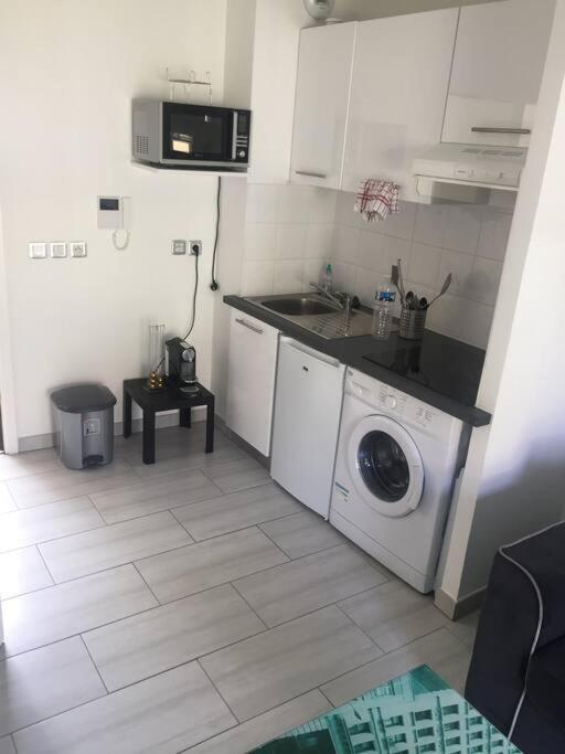 Meuble. Proche Et Centre Apartamento