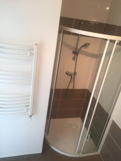 Meuble. Proche Et Centre Apartamento *
