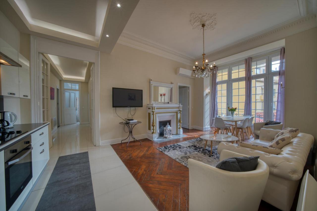 Prestige Designer Apartment, Super * Nice