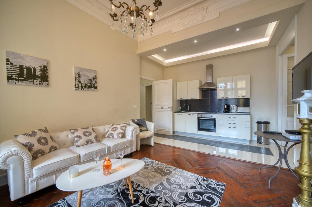 Apartment Prestige Designer Apartment, Super