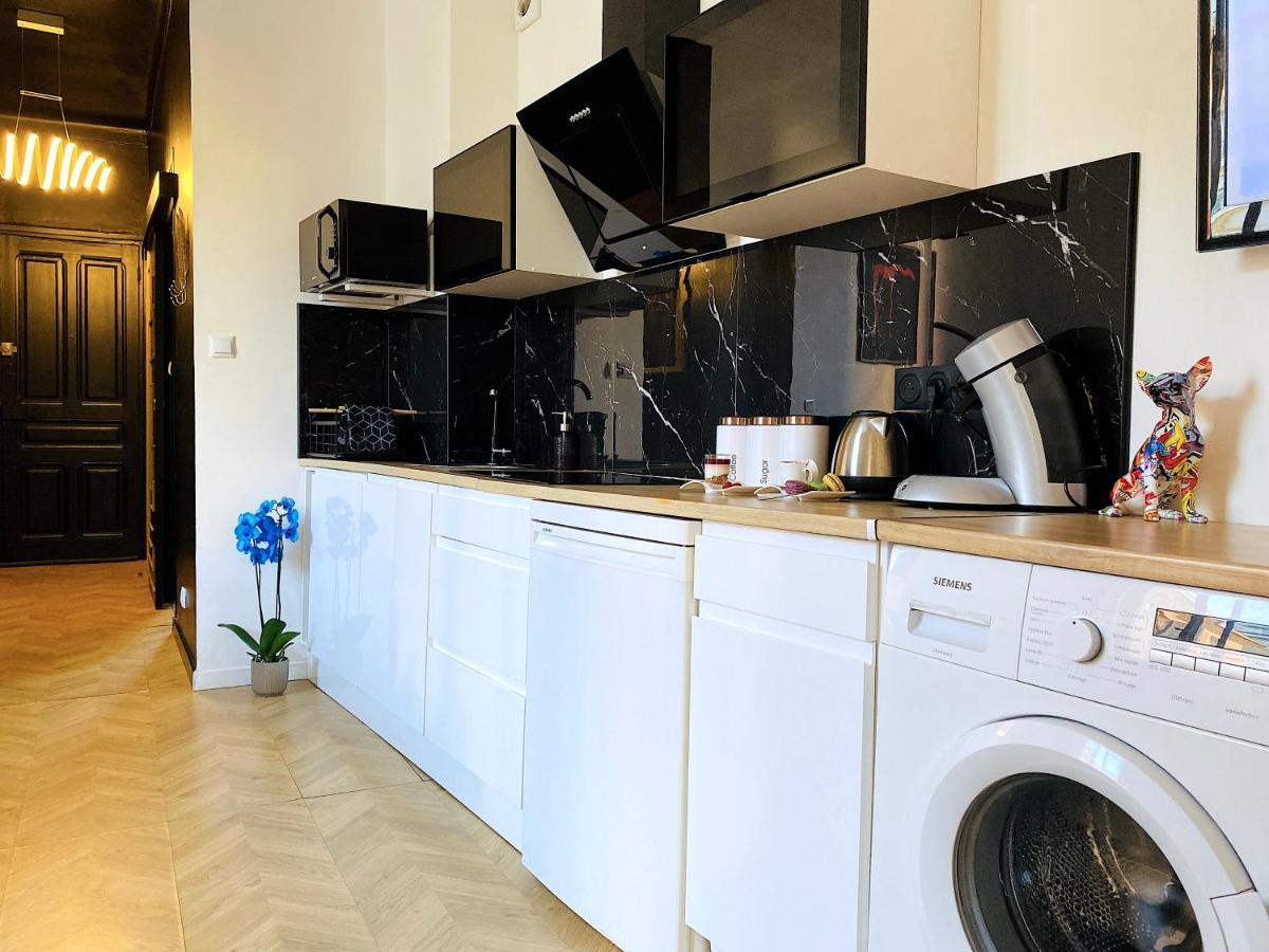 Sea - 2 Bedroom - Kitchen - Wifi - Tramway - Air Conditioner Nice