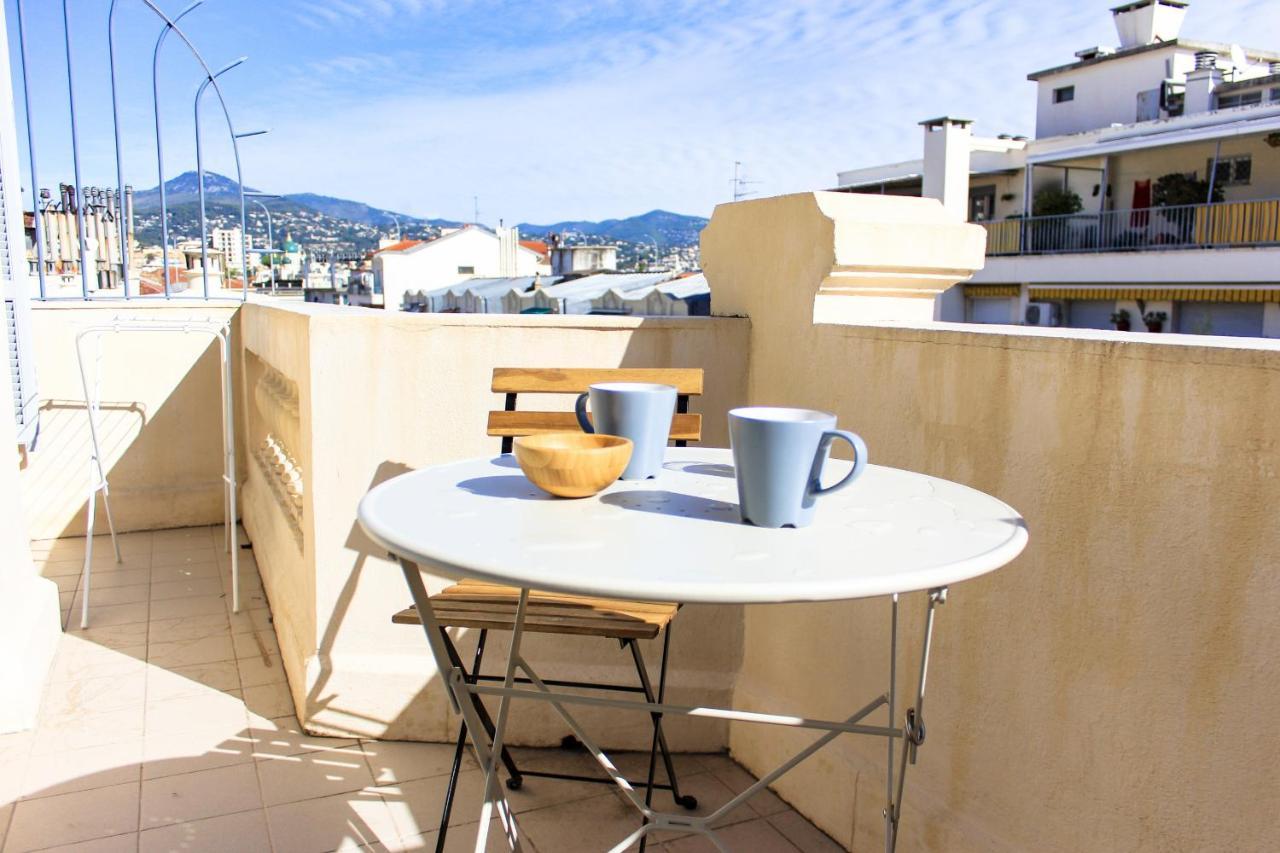 Joli Studio Avec Balcon, Centre Apartamento