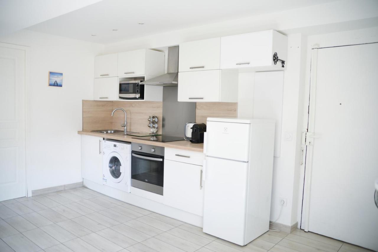 Sunny In Heart Of Old Town Apartment