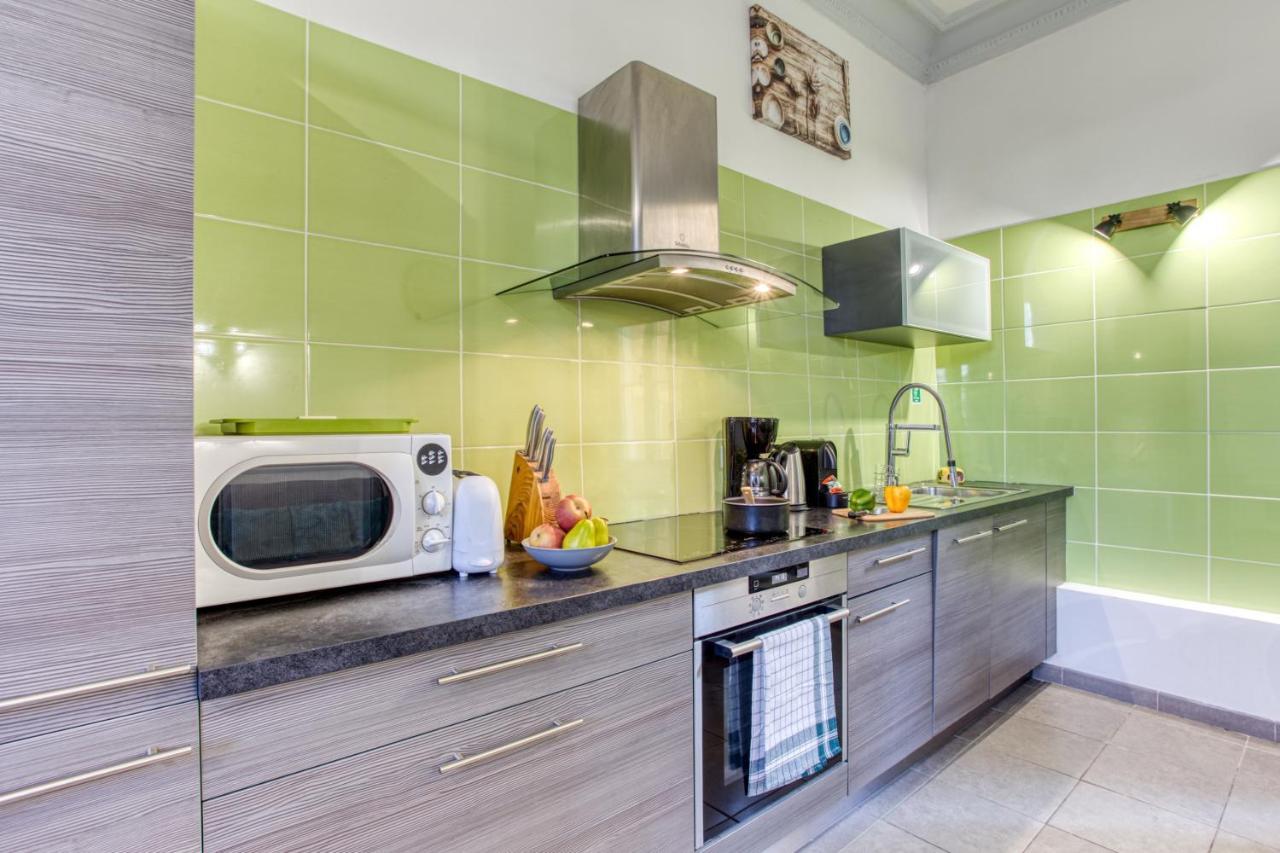 Apartment Le Jean Jaures - Refait A Neuf, Lumineux, Long Balcon, Jolie Vue, Wifi, Coeur Vieux-nice Nice
